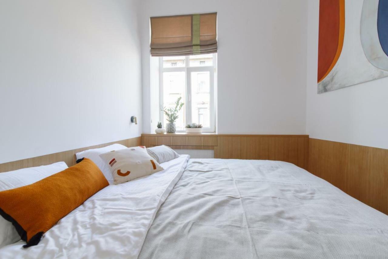 Sunrise Apartment Lviv Exterior photo